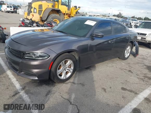 ✅ 2020 Dodge Charger SXT • VIN: 2C3CDXBG6LH119700 • Lot: 43693822. Wystawiony na IAAI z przebiegiem 93 008 mil. Bezpłatny archiwum sprzedaży aukcyjnych z USA i szczegółowy raport historii pojazdu na DreamBid. Zdjęcie 2.
