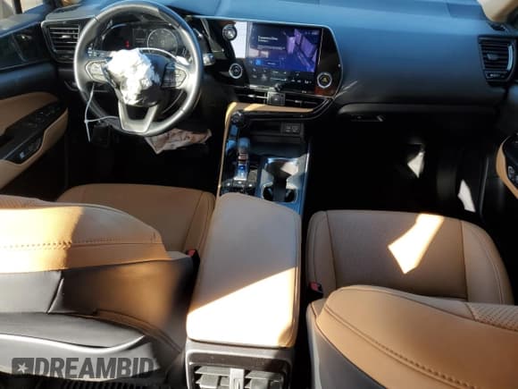 ✅ 2022 Lexus NX 250 • VIN: JTJADCAZ0N2001908 • Лот: 85220374. Опубликован ранее на Copart с пробегом 23 344 миль. Бесплатный доступ к архиву аукционных продаж из США и подробный отчёт об истории автомобиля на DreamBid. Изображение 8.