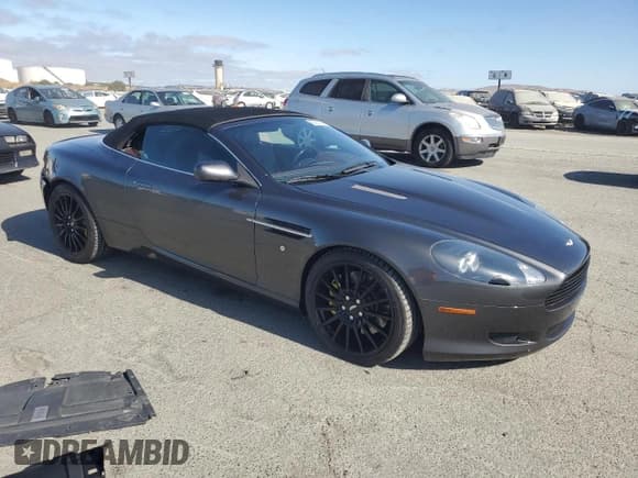 ✅ 2006 Aston Martin DB9 • VIN: SCFAD02A36GB04632 • Lot: 63687365. Wystawiony na Copart z przebiegiem 64 016 mil. Bezpłatny archiwum sprzedaży aukcyjnych z USA i szczegółowy raport historii pojazdu na DreamBid. Zdjęcie 4.
