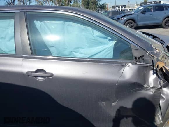 2016 Toyota Camry SE with VIN 4T1BF1FK2GU593056, listed as a IAAI auction lot 43436593 with 122,239 mi miles and . Bid and sale history available at DreamBid. Image 13.