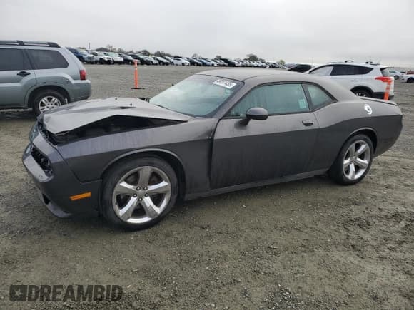 ✅ 2013 Dodge Challenger SXT • VIN: 2C3CDYAG0DH649377 • Lot: 49311435. Wystawiony na Copart z przebiegiem 174 087 mil. Bezpłatny archiwum sprzedaży aukcyjnych z USA i szczegółowy raport historii pojazdu na DreamBid. Zdjęcie 1.