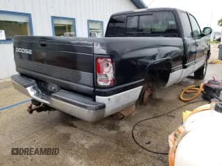 ✅ 1999 Dodge 1500 • VIN: 3B7HC13Z7XG157931 • Лот: 53868824. Опубликован ранее на Copart с пробегом 79 282 миль. Бесплатный доступ к архиву аукционных продаж из США и подробный отчёт об истории автомобиля на DreamBid. Изображение 3.