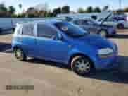 2004 Chevrolet Aveo LS z VIN KL1TJ62664B266574, wystawiony jako Copart lot #82820054 z przebiegiem Nie podano mil oraz Czysty tytuł • Clean title. Historia ofert i sprzedaży dostępna na DreamBid. Obrazek 4.