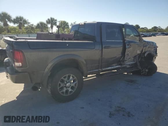 ✅ 2018 Ram 2500 Limited • VIN: 3C6UR5GL8JG334320 • Lot: 49382695. Listed on Copart with 191,911 mi. Free auction sales archive from the USA and detailed vehicle history report at DreamBid. Image 3.