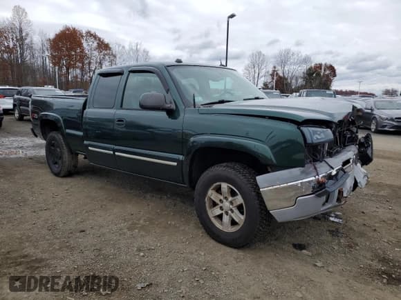 ✅ 2004 Chevrolet Silverado 1500 Z71 • VIN: 2GCEK19T841365815 • Лот: 92259205. Опубликован ранее на Copart с пробегом 179 627 миль. Бесплатный доступ к архиву аукционных продаж из США и подробный отчёт об истории автомобиля на DreamBid. Изображение 4.
