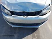 ✅ 2011 Volkswagen Jetta SE • VIN: 3VWDZ7AJ1BM377988 • Lot: 43647067. Wystawiony na IAAI z przebiegiem 182 738 mil. Bezpłatny archiwum sprzedaży aukcyjnych z USA i szczegółowy raport historii pojazdu na DreamBid. Zdjęcie 6.