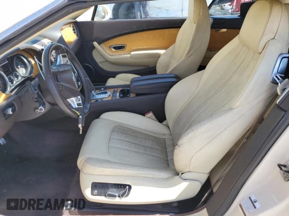 ✅ 2012 Bentley Continental GT • VIN: SCBGR3ZA3CC075458 • Lot: 71679835. Listed on Copart with 77,654 mi. Free auction sales archive from the USA and detailed vehicle history report at DreamBid. Image 7.