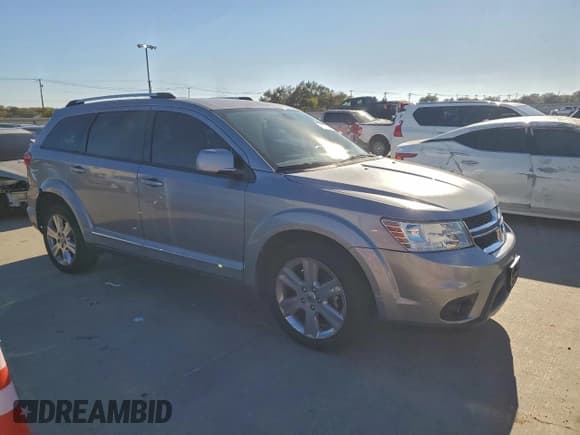 ✅ 2018 Dodge Journey SXT • VIN: 3C4PDCBG9JT375923 • Lot: 91108245. Listed on Copart with 76,405 mi. Free auction sales archive from the USA and detailed vehicle history report at DreamBid. Image 4.