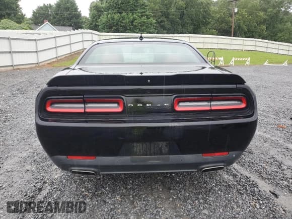 ✅ 2015 Dodge Challenger SXT Plus • VIN: 2C3CDZBG5FH736991 • Lot: 67581305. Listed on Copart with 148,033 mi. Free auction sales archive from the USA and detailed vehicle history report at DreamBid. Image 6.