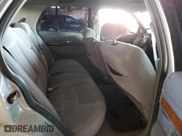 ✅ 1994 Mercury Grand Marquis LS • VIN: 2MELM75W0RX667767 • Лот: 81411414. Опубликован ранее на Copart с пробегом 93 557 миль. Бесплатный доступ к архиву аукционных продаж из США и подробный отчёт об истории автомобиля на DreamBid. Изображение 10.