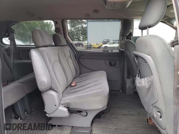 ✅ 2006 Dodge Grand Caravan • VIN: 1D4GP24R36B587017 • Lot: 68317424. Listed on Copart with 173,451 mi. Free auction sales archive from the USA and detailed vehicle history report at DreamBid. Image 11.