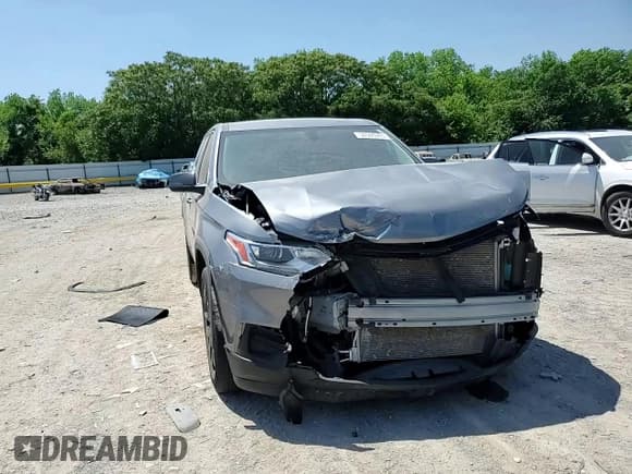 ✅ 2021 Chevrolet Traverse LS • VIN: 1GNERFKW5MJ113742 • Lot: 56506905. Listed on Copart with 41,789 mi. Free auction sales archive from the USA and detailed vehicle history report at DreamBid. Image 14.