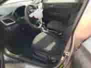 2022 Hyundai Accent SEL z VIN 3KPC24A61NE182923, wystawiony jako Copart lot #63205323 z przebiegiem 8 312 mil mil oraz . Historia ofert i sprzedaży dostępna na DreamBid. Obrazek 7.