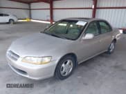 ✅ 1999 Honda Accord EX • VIN: 1HGCG555XXA135874 • Лот: 42420764. Опубликован ранее на IAAI с пробегом 240 649 миль. Бесплатный доступ к архиву аукционных продаж из США и подробный отчёт об истории автомобиля на DreamBid. Изображение 2.