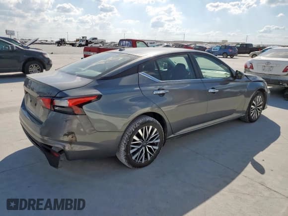 ✅ 2023 Nissan Altima SV • VIN: 1N4BL4DV5PN345427 • Lot: 85513995. Listed on Copart with 69,711 mi. Free auction sales archive from the USA and detailed vehicle history report at DreamBid. Image 3.