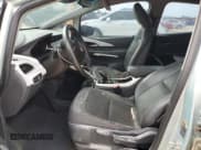 ✅ 2019 Chevrolet Bolt EV Premier • VIN: 1G1FZ6S02K4135646 • Lot: 75072324. Wystawiony na Copart z przebiegiem Nie podano. Bezpłatny archiwum sprzedaży aukcyjnych z USA i szczegółowy raport historii pojazdu na DreamBid. Zdjęcie 7.
