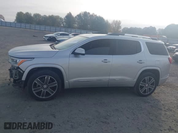 ✅ 2018 GMC Acadia Denali • VIN: 1GKKNXLS0JZ125646 • Lot: 43703983. Listed on IAAI with 148,550 mi. Free auction sales archive from the USA and detailed vehicle history report at DreamBid. Image 15.
