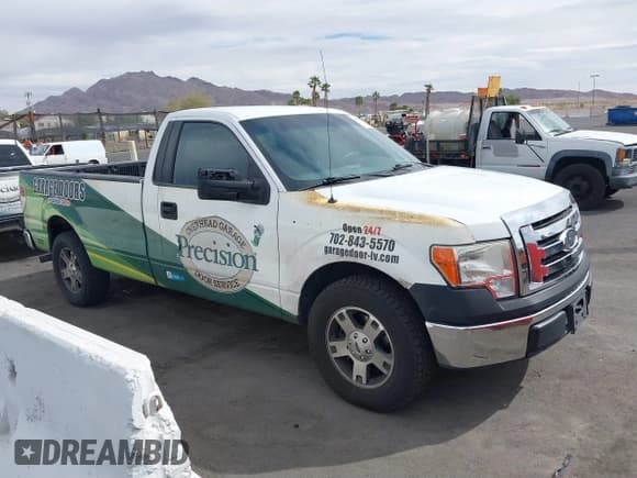 ✅ 2011 Ford F-150 XL • VIN: 1FTNF1CF6BKD60911 • Lot: 41896165. Listed on IAAI with 233,742 mi. Free auction sales archive from the USA and detailed vehicle history report at DreamBid. Image 1.