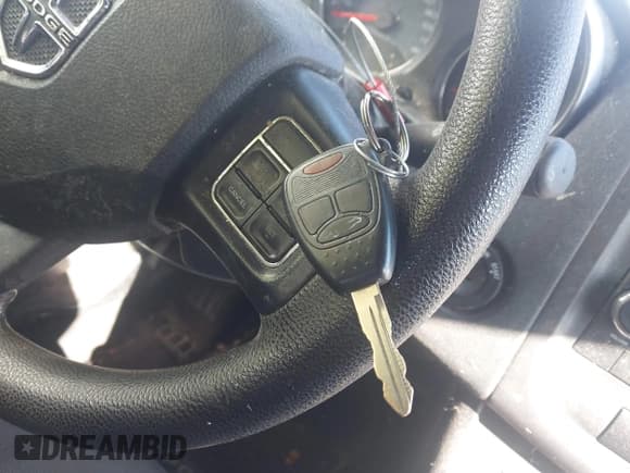 ✅ 2013 Dodge Avenger SE • VIN: 1C3CDZAB4DN564446 • Лот: 41443311. Опубликован ранее на IAAI с пробегом 146 264 миль. Бесплатный доступ к архиву аукционных продаж из США и подробный отчёт об истории автомобиля на DreamBid. Изображение 11.