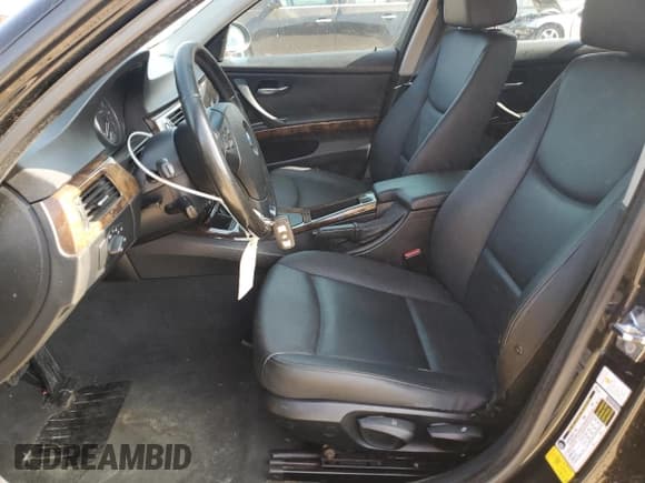 ✅ 2007 BMW 3 Series 328i • VIN: WBAVC53567FZ81411 • Лот: 56689235. Опубликован ранее на Copart с пробегом 143 823 миль. Бесплатный доступ к архиву аукционных продаж из США и подробный отчёт об истории автомобиля на DreamBid. Изображение 7.