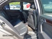 ✅ 2003 Mercedes-Benz C 240 • VIN: WDBRF81J23F399151 • Lot: 42148929. Wystawiony na IAAI z przebiegiem Nie podano. Bezpłatny archiwum sprzedaży aukcyjnych z USA i szczegółowy raport historii pojazdu na DreamBid. Zdjęcie 8.