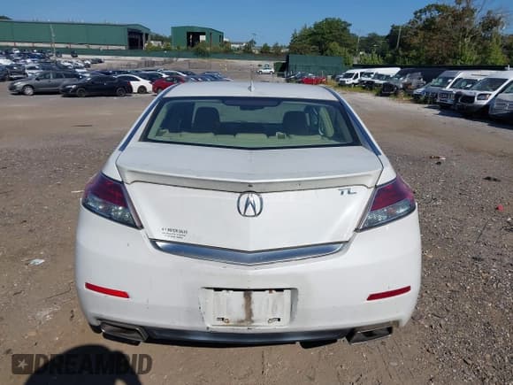 ✅ 2014 Acura TL Technology • VIN: 19UUA8F57EA008907 • Lot: 43152227. Wystawiony na IAAI z przebiegiem 60 810 mil. Bezpłatny archiwum sprzedaży aukcyjnych z USA i szczegółowy raport historii pojazdu na DreamBid. Zdjęcie 16.