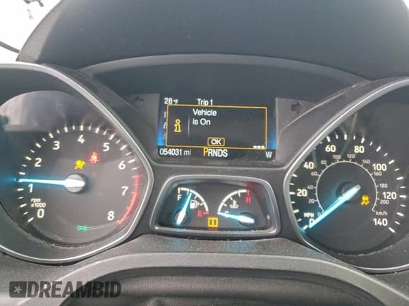 ✅ 2019 Ford Escape S • VIN: 1FMCU0F76KUB51860 • Лот: 94570045. Опубликован ранее на Copart с пробегом 54 031 миль. Бесплатный доступ к архиву аукционных продаж из США и подробный отчёт об истории автомобиля на DreamBid. Изображение 9.