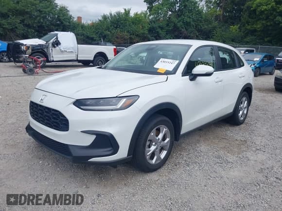 ✅ 2024 Honda HR-V LX • VIN: 3CZRZ2H35RM736072 • Lot: 43033247. Listed on IAAI with 16,395 mi. Free auction sales archive from the USA and detailed vehicle history report at DreamBid. Image 2.