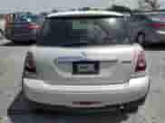 2012 MINI Hardtop с VIN WMWSU3C54CT186406, выставлен на аукционе Copart как лот 60940305 с пробегом 106 819 миль миль и Списание • Salvage title. История ставок и продаж доступна на DreamBid. Изображение 6.