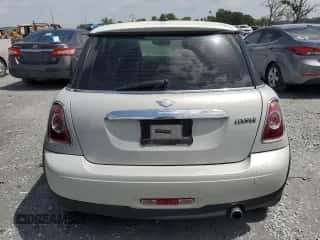 2012 MINI Hardtop with VIN WMWSU3C54CT186406, listed as a Copart auction lot 60940305 with 106,819 mi miles and Salvage title. Bid and sale history available at DreamBid. Image 6.