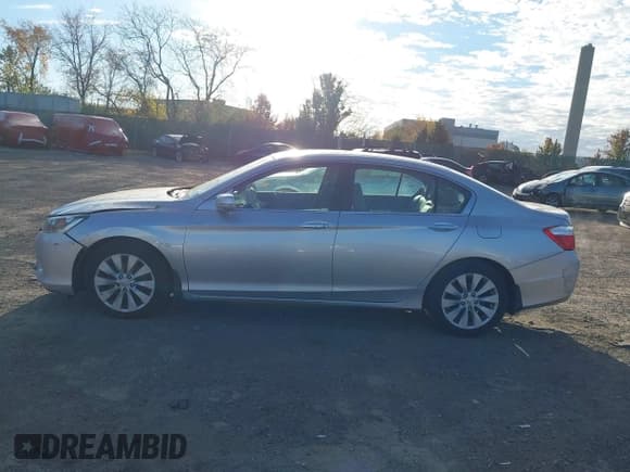 ✅ 2013 Honda Accord EX-L • VIN: 1HGCR2F82DA103630 • Лот: 43620027. Опубликован ранее на IAAI с пробегом 189 079 миль. Бесплатный доступ к архиву аукционных продаж из США и подробный отчёт об истории автомобиля на DreamBid. Изображение 14.