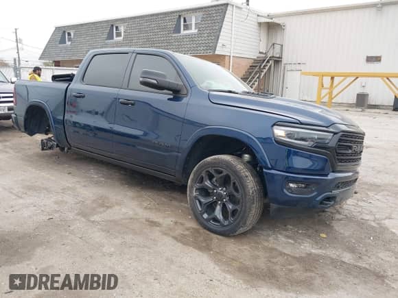 2024 Ram 1500 Limited с VIN 1C6SRFHT2RN229108, выставлен на аукционе IAAI как лот 40960283 с пробегом 16 654 миль миль и . История ставок и продаж доступна на DreamBid. Изображение 1.
