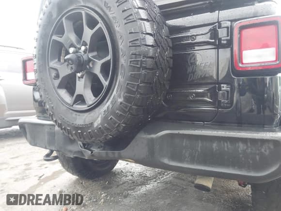 ✅ 2021 Jeep Wrangler Unlimited Sport S • VIN: 1C4HJXDN0MW678801 • Лот: 42211815. Опубликован ранее на IAAI с пробегом 96 849 миль. Бесплатный доступ к архиву аукционных продаж из США и подробный отчёт об истории автомобиля на DreamBid. Изображение 17.