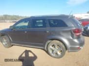 ✅ 2017 Dodge Journey Crossroad Plus • VIN: 3C4PDCGB5HT613144 • Лот: 43670195. Опубликован ранее на IAAI с пробегом 130 009 миль. Бесплатный доступ к архиву аукционных продаж из США и подробный отчёт об истории автомобиля на DreamBid. Изображение 6.