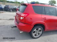 ✅ 2011 Toyota RAV4 Sport • VIN: JTMRK4DVXB5101924 • Lot: 42519927. Listed on IAAI with 215,905 mi. Free auction sales archive from the USA and detailed vehicle history report at DreamBid. Image 18.