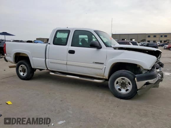✅ 2003 Chevrolet Silverado 2500HD LS • VIN: 1GCHC29U93E331260 • Lot: 59933585. Listed on Copart with Not provided. Free auction sales archive from the USA and detailed vehicle history report at DreamBid. Image 4.