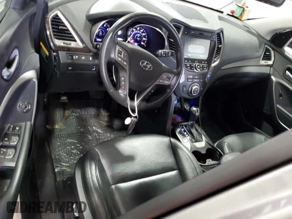 ✅ 2014 Hyundai Santa Fe • VIN: 5XYZU3LA6EG207690 • Лот: 63659934. Опубликован ранее на Copart с пробегом 76 843 миль. Бесплатный доступ к архиву аукционных продаж из США и подробный отчёт об истории автомобиля на DreamBid. Изображение 8.