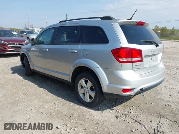 ✅ 2011 Dodge Journey Mainstreet • VIN: 3D4PH1FG6BT559384 • Lot: 43358618. Listed on IAAI with 148,054 mi. Free auction sales archive from the USA and detailed vehicle history report at DreamBid. Image 3.