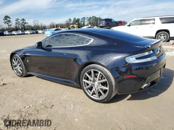 ✅ 2011 Aston Martin Vantage • VIN: SCFEKBDLXBGC15044 • Lot: 88774215. Wystawiony na Copart z przebiegiem 30 599 mil. Bezpłatny archiwum sprzedaży aukcyjnych z USA i szczegółowy raport historii pojazdu na DreamBid. Zdjęcie 2.