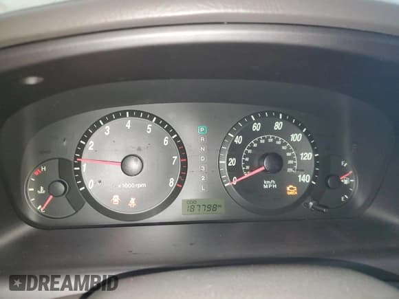 ✅ 2005 Hyundai Elantra GLS • VIN: KMHDN46D75U993822 • Lot: 42052015. Wystawiony na Copart z przebiegiem 187 798 mil. Bezpłatny archiwum sprzedaży aukcyjnych z USA i szczegółowy raport historii pojazdu na DreamBid. Zdjęcie 9.