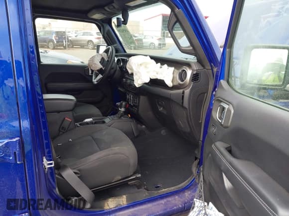 ✅ 2018 Jeep Wrangler Unlimited Sahara • VIN: 1C4HJXEG0JW257642 • Lot: 43056119. Listed on IAAI with 79,341 mi. Free auction sales archive from the USA and detailed vehicle history report at DreamBid. Image 5.