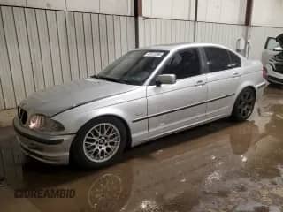 1999 BMW 3 Series 328i z VIN WBAAM5338XFR04467, wystawiony jako Copart lot #41972395 z przebiegiem 177 164 mil mil oraz Szkoda całkowita • Salvage title. Historia ofert i sprzedaży dostępna na DreamBid. Obrazek 1.