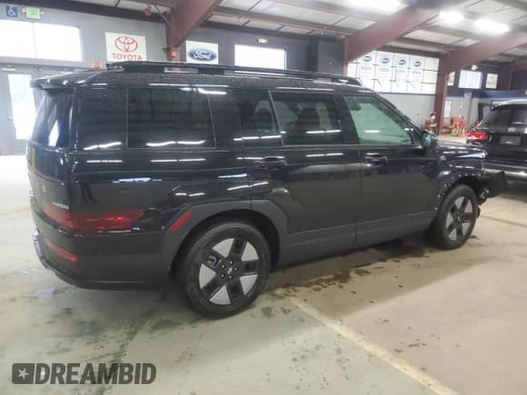 2025 Hyundai Santa Fe SEL с VIN 5NMP2DG12SH020574, выставлен на аукционе Copart как лот 51501455 с пробегом 3 889 миль миль и Списание • Salvage title. История ставок и продаж доступна на DreamBid. Изображение 3.