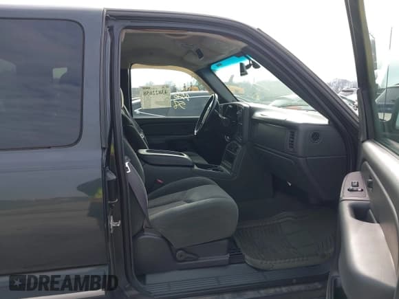 ✅ 2004 Chevrolet Silverado 1500 Z71 • VIN: 2GCEK19T241246156 • Lot: 43822658. Wystawiony na IAAI z przebiegiem 185 386 mil. Bezpłatny archiwum sprzedaży aukcyjnych z USA i szczegółowy raport historii pojazdu na DreamBid. Zdjęcie 5.