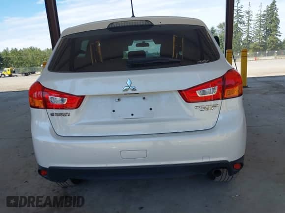 2013 Mitsubishi Outlander ES with VIN 4A4AR3AU6DE004696, listed as a IAAI auction lot 43034732 with 65,921 mi miles and . Bid and sale history available at DreamBid. Image 16.