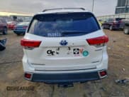 ✅ 2017 Toyota Highlander Hybrid Limited • VIN: 5TDDGRFH5HS027671 • Lot: 93481965. Listed on Copart with 106,283 mi. Free auction sales archive from the USA and detailed vehicle history report at DreamBid. Image 6.