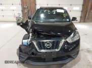 ✅ 2020 Nissan Kicks SV • VIN: 3N1CP5CV9LL529650 • Lot: 43498335. Wystawiony na IAAI z przebiegiem 105 912 mil. Bezpłatny archiwum sprzedaży aukcyjnych z USA i szczegółowy raport historii pojazdu na DreamBid. Zdjęcie 12.