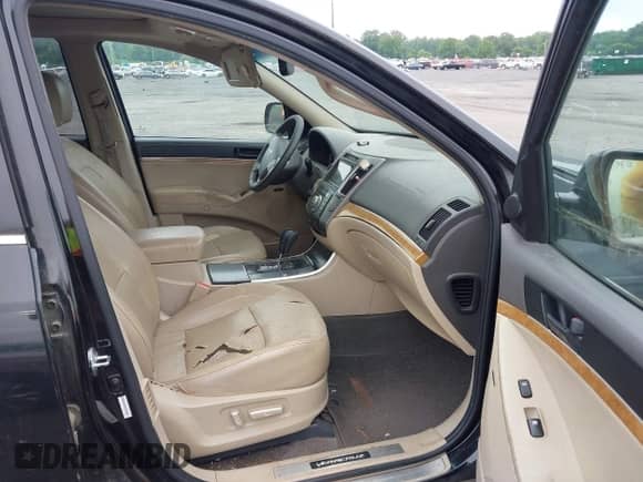 2012 Hyundai Veracruz Limited с VIN KM8NU4CC9CU198271, выставлен на аукционе IAAI как лот 42384820 с пробегом 196 562 миль миль и . История ставок и продаж доступна на DreamBid. Изображение 5.