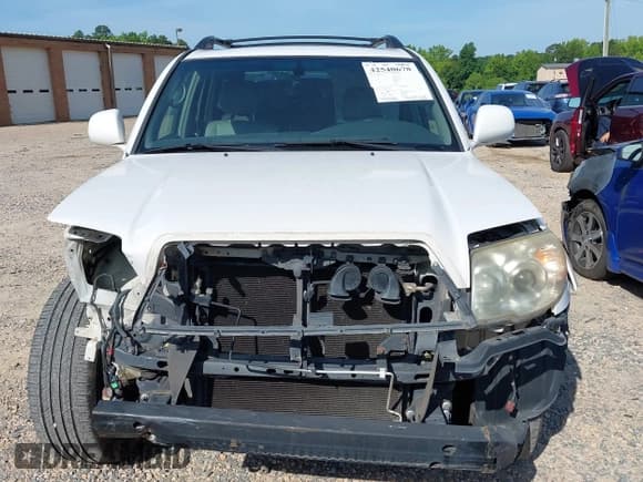 ✅ 2008 Toyota 4Runner Limited • VIN: JTEZU17R88K005402 • Lot: 42540678. Wystawiony na IAAI z przebiegiem 148 800 mil. Bezpłatny archiwum sprzedaży aukcyjnych z USA i szczegółowy raport historii pojazdu na DreamBid. Zdjęcie 13.