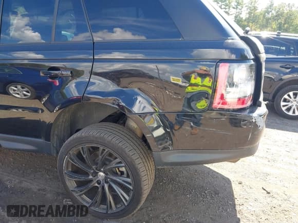 ✅ 2013 Land Rover Range Rover Sport HSE • VIN: SALSF2D46DA783804 • Lot: 43222305. Listed on IAAI with 150,784 mi. Free auction sales archive from the USA and detailed vehicle history report at DreamBid. Image 6.